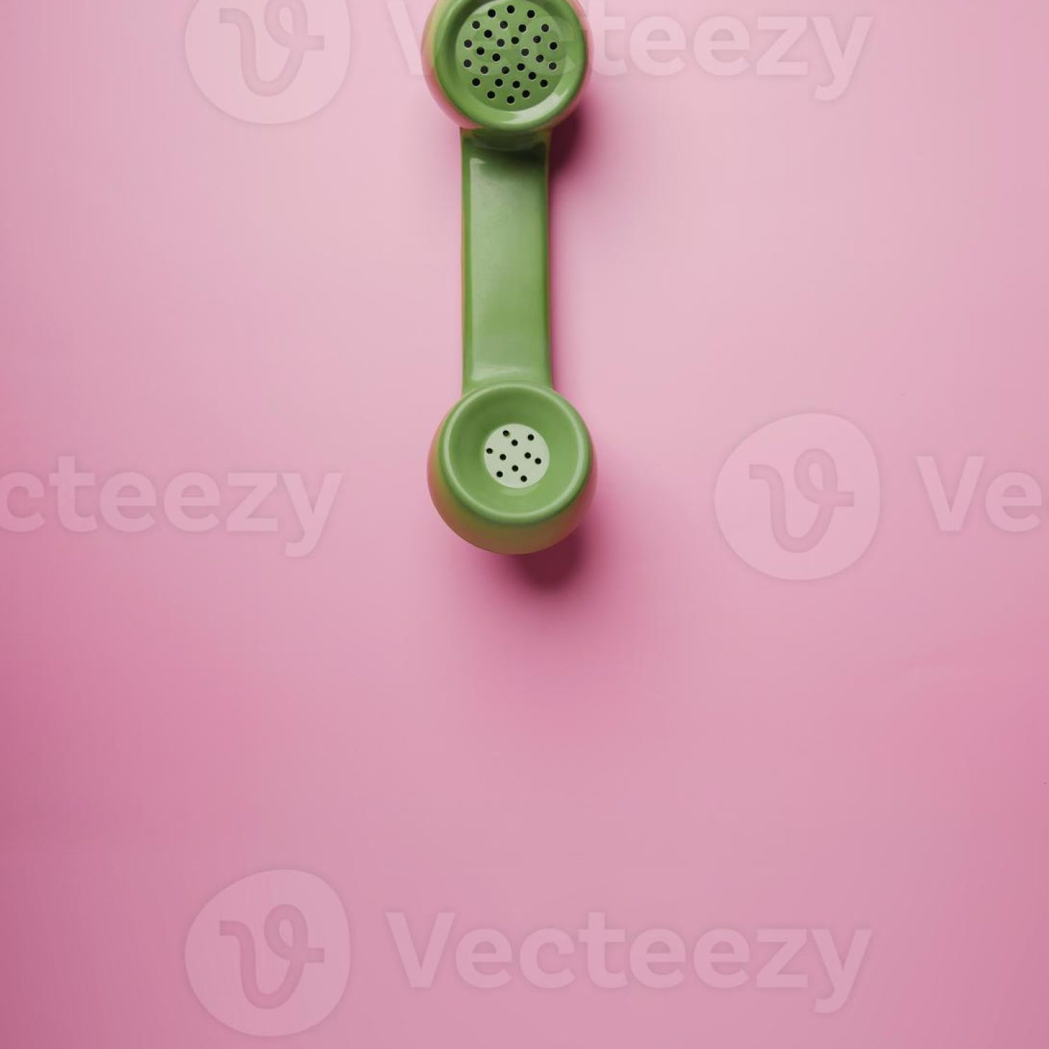 vintage-retro-telephone-style-old-object-from-1980-1990-technology-and-communication-in-the-past-clean-colourful-and-minimal-photo